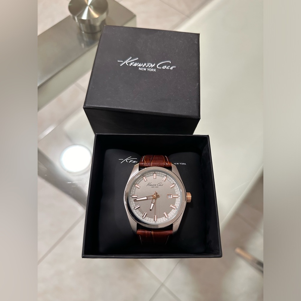 KENNETH COLE NEW YORK WRIST WATCH